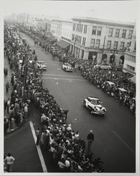 Admission Day Parade, 1947 : Police cars followed by a mounted unit