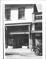 Building at 109 Kentucky, Petaluma, California, 1942