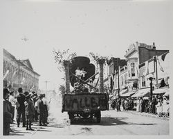 Shamrock float in Vallejo