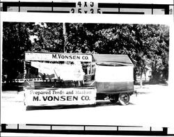 M. Vonsen Company parade float, Petaluma, California, about 1920