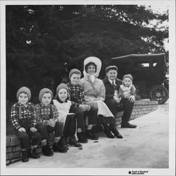 Torgersen family re-enacting the Harper family trip from Phoenix to Eureka in 1961