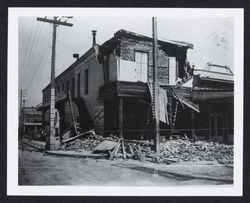 Earthquake damage at Main and Washington Streets, Petaluma