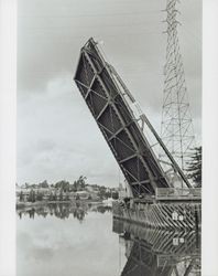 Elevated D Street Bridge during the Old Adobe and Petaluma River Festival of 1986