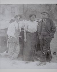 Eugene Moore Weaver with friends, Sonoma County, California, 1920s