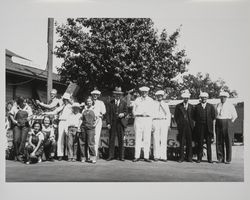 Sebastopol Native Sons of the Golden West in front of their float