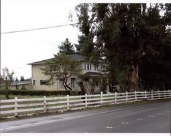 Side view of house at 360 Corona Road, Petaluma, California, Nov. 10, 2006