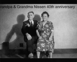 Jacob and Susana Nissen on their 40th wedding anniversary in Petaluma, California, 1939