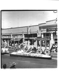 Clover Dairy Products float, Petaluma, California, 1965