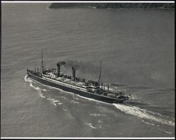 Unidentified passenger ship leaves San Francisco Bay, 1920s