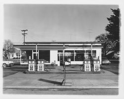 Healdsburg Richfield Station, Healdsburg, California, 1960