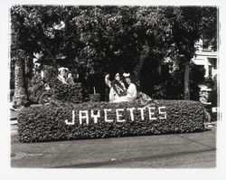 Jaycettes float, Santa Rosa, California, 1962