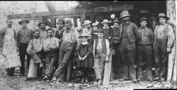 Fuller's Mill crew and children, Occidental, California, 1890