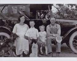 Hans Hansen Jr. family, Petaluma, California, in the 1920s