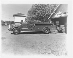 Cotati Fire Department fire engine, Cotati, California, about 1949