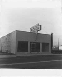 Marinoma Realty, Petaluma, California, 1965