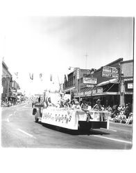 Sonoma-Marin Fair Parade of 1967, Petaluma, California