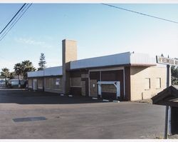 Former Older But Better antique shop at 961 Gravenstein Highway South, Sebastopol, Calif., June 19, 2009