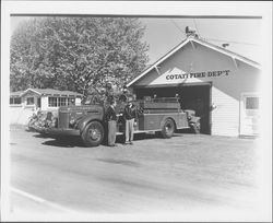 Cotati Fire Department fire engine, Cotati, California, about 1949