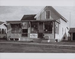 Old Petaluma High School cafeteria residence, 220 Fair Street, Petaluma, California, in the 1930s