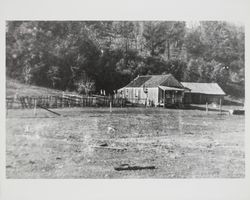 Loomis house and barn in Pine Flat, 1910