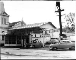 Carl's Radiator Shop, Petaluma, California, 1951