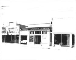 Starlight Laundry and farmers market, Petaluma, California, 1955