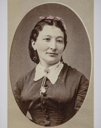 Portrait of an unidentified young woman taken in Santa Rosa, California in the 1880s