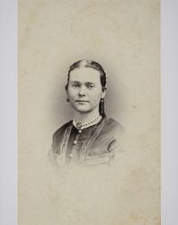 Portrait of Elizabeth Edney Brians taken in California in the 1870s