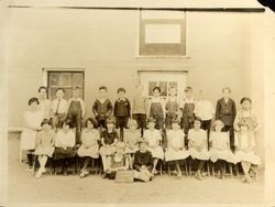 Cloverdale School, 2nd grade, 1925