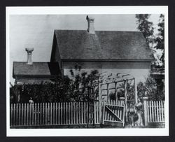 Residence of Polly Reynolds side view looking north