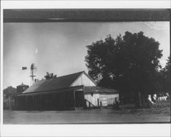 Unidentified house in the Petaluma area, Petaluma, California, 1910