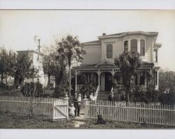 Theodore Matzen family and home, Petaluma, California, 1916