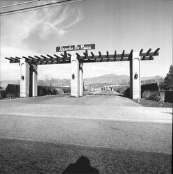 Entrance to Rancho de Napa Mobile Home Estates, Yountville, California, about 1971