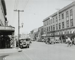 Looking east on 4th Street from B Street, Santa Rosa, California, 1925