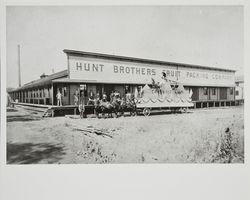 Hunt Brothers Fruit Packing Company