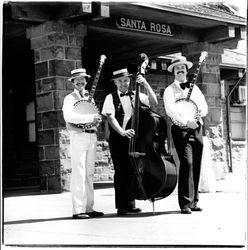 South Town Strummers at the Southern Pacific station, Santa Rosa, California, 1980