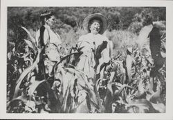 Mrs. Izora G. Powell and her mother at homestead, 1914 or 15