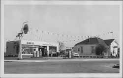 Jim's Super Shell, Petaluma, California, 1970