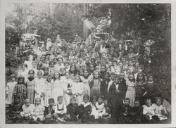 Unidentified group, mostly children, amongst the redwoods