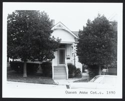 Very simple Queen Anne one story cottage