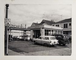 Richfield service station at Johnson Street and Mendocino Avenue