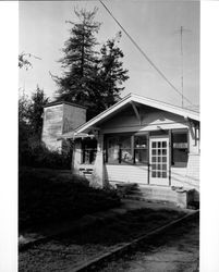 Residences and outbuildings at Andresen Ranch, Penngrove, California, 1992