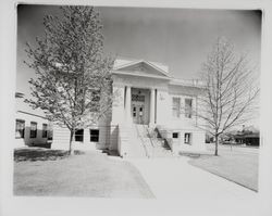 Healdsburg Public Library