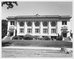 Santa Rosa Junior High School building on Humboldt Street