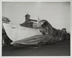 Emerging submarine float