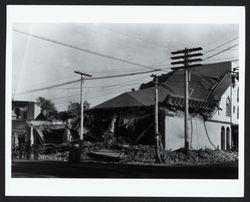 Earthquake damage to the Odd Fellows Hall, Healdsburg