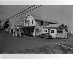 Exterior of King's Corner Grocery, Petaluma, California, 1973