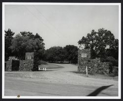 Entrance to Howarth Park