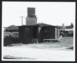 Unidentified building near the Petaluma River