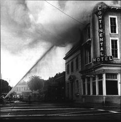 Kentucky Street during the fire at the Continental Hotel, May 6, 1968